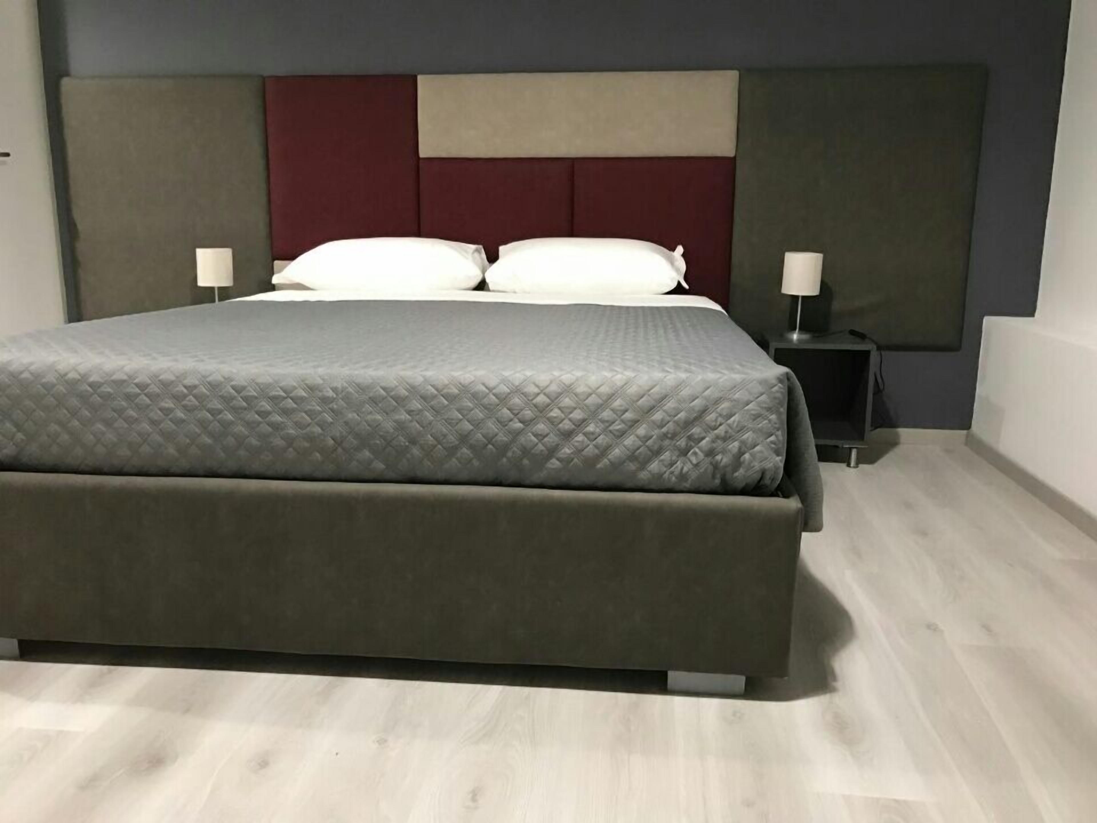 Sensation House — Foto 1